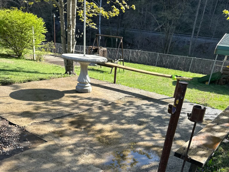 the patio area outside the cabin